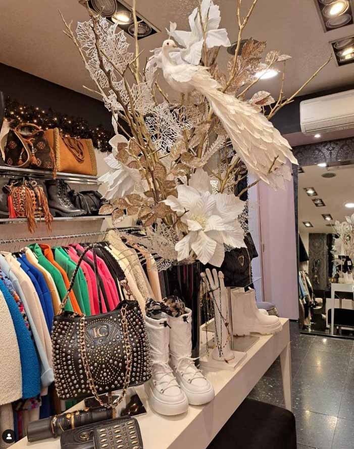 Γυναικεία Ένδυση
