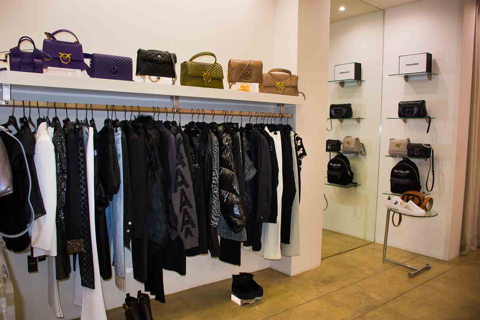 Γυναικεία Ένδυση