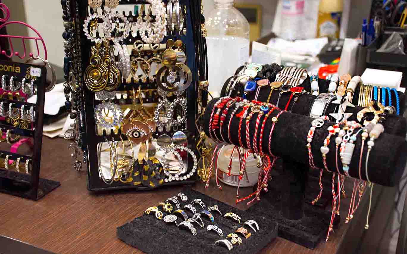 Γυναικεία Ένδυση - Αξεσουάρ