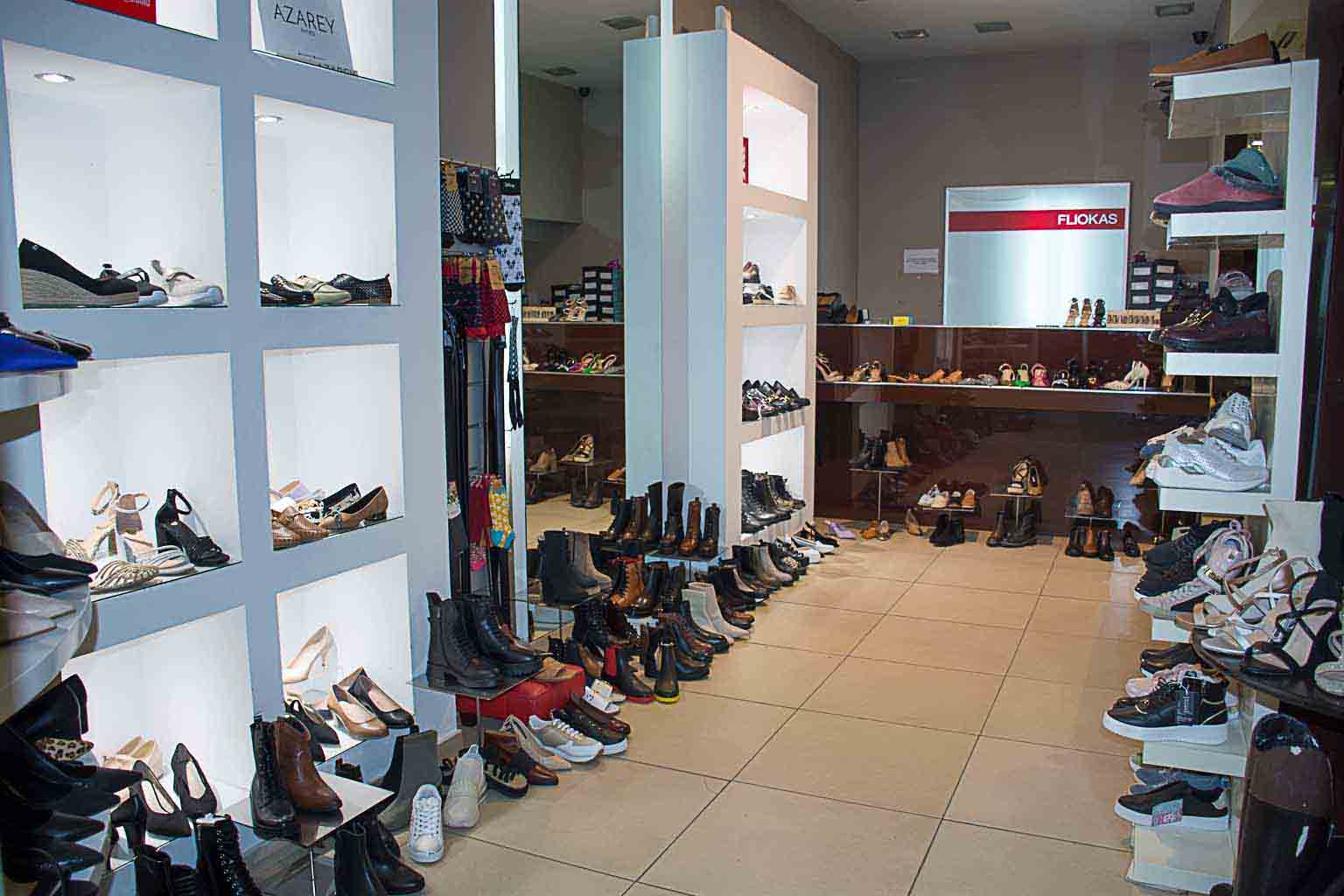 Υποδήματα & Αξεσουάρ